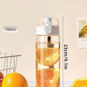 Hello Water round water bottle 780 ml